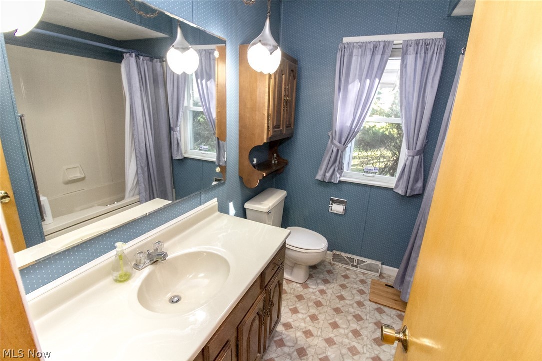 17837 Hicks Road Walton Hills, OH 44146 - Photo 19 of 29