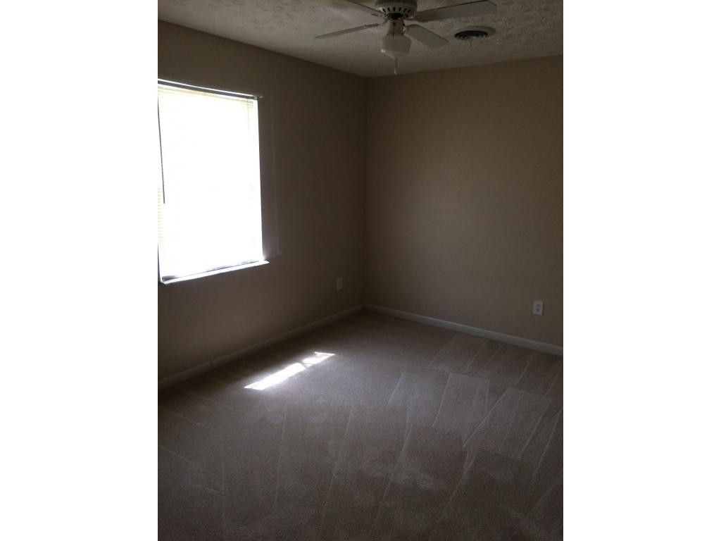 1198 Old Shiloh Road Greeneville, TN 37745 - Photo 9 of 21 Main Floor Bedroom 2