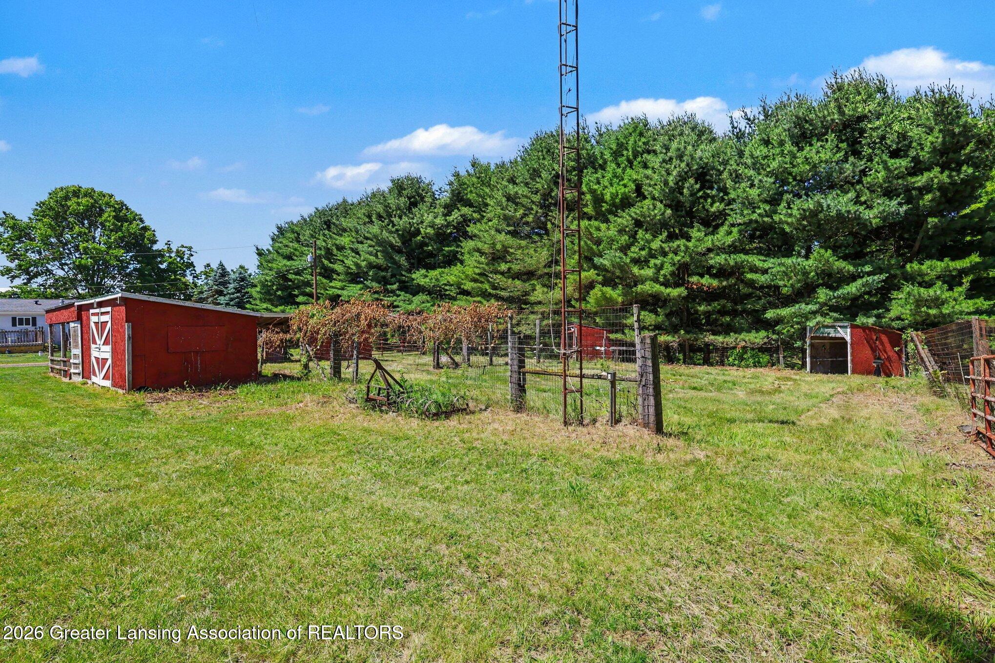 4270 Trumble Road Jackson, MI 49201 - Photo 14 of 31 Yard