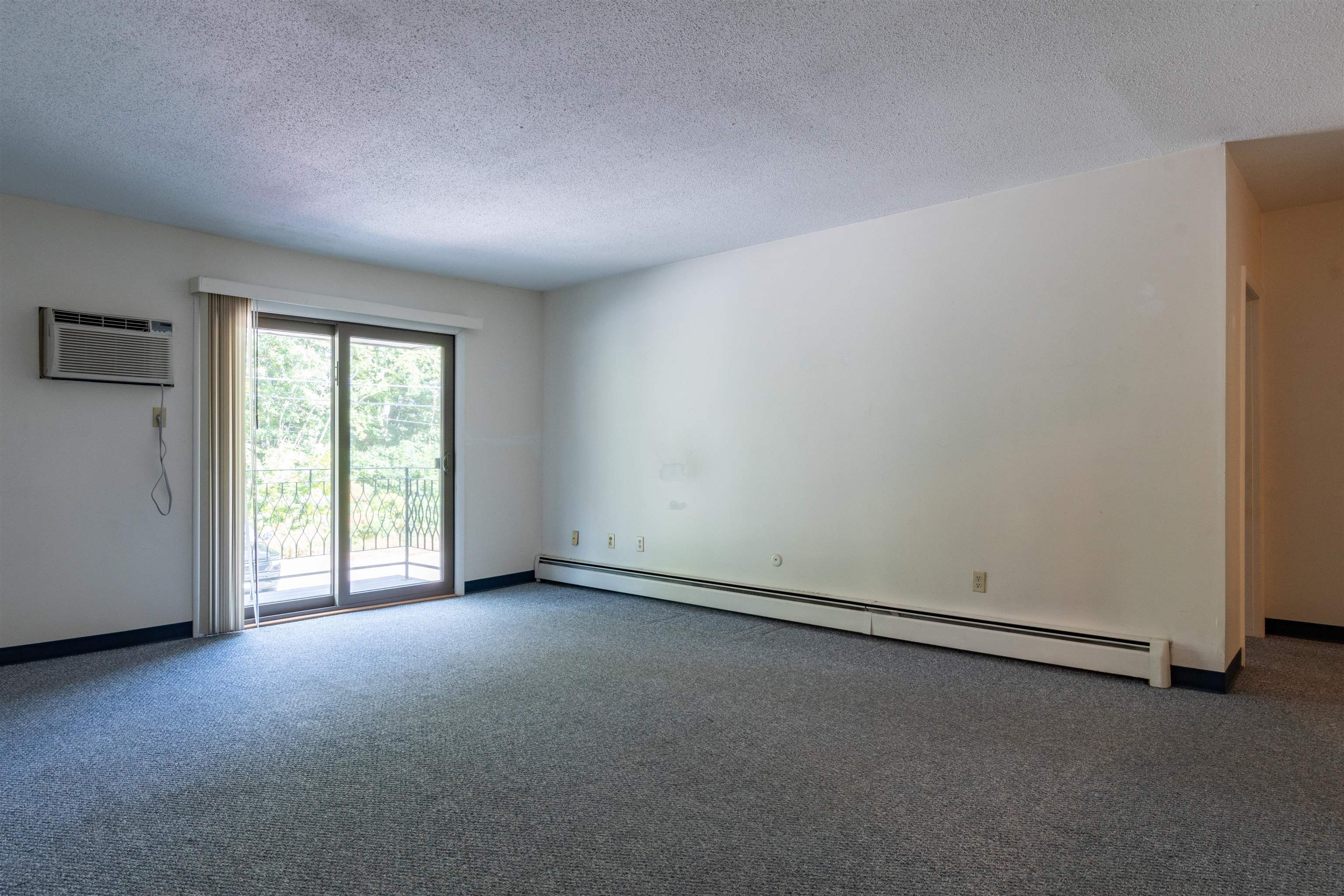 5 Strawberry Bank Road, Unit 15 Nashua, NH 03062 - Photo 3 of 9