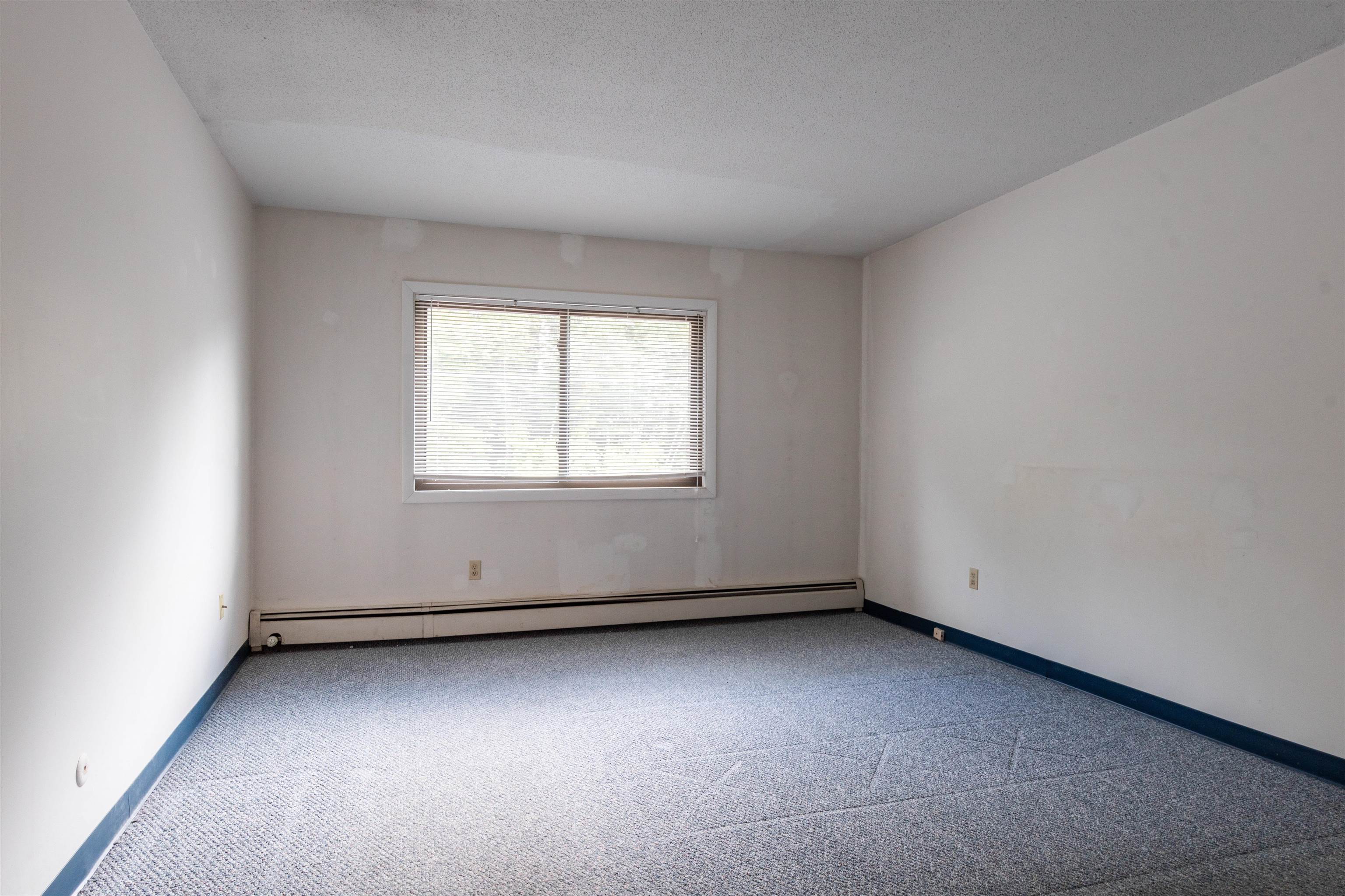 5 Strawberry Bank Road, Unit 15 Nashua, NH 03062 - Photo 8 of 9
