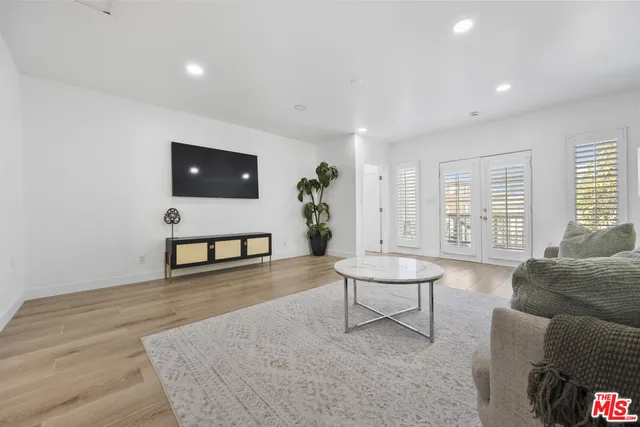 $1,199,000 | 4243 West 58th Place, Los Angeles, CA 90043