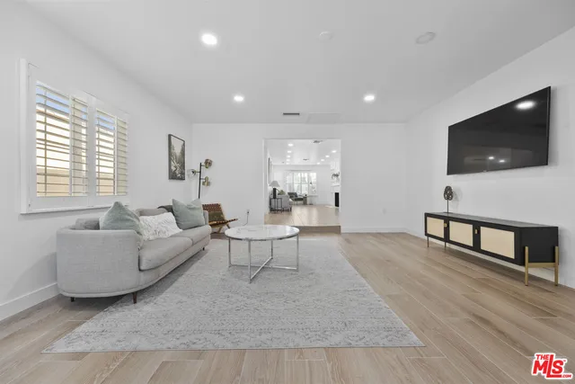 $1,199,000 | 4243 West 58th Place, Los Angeles, CA 90043