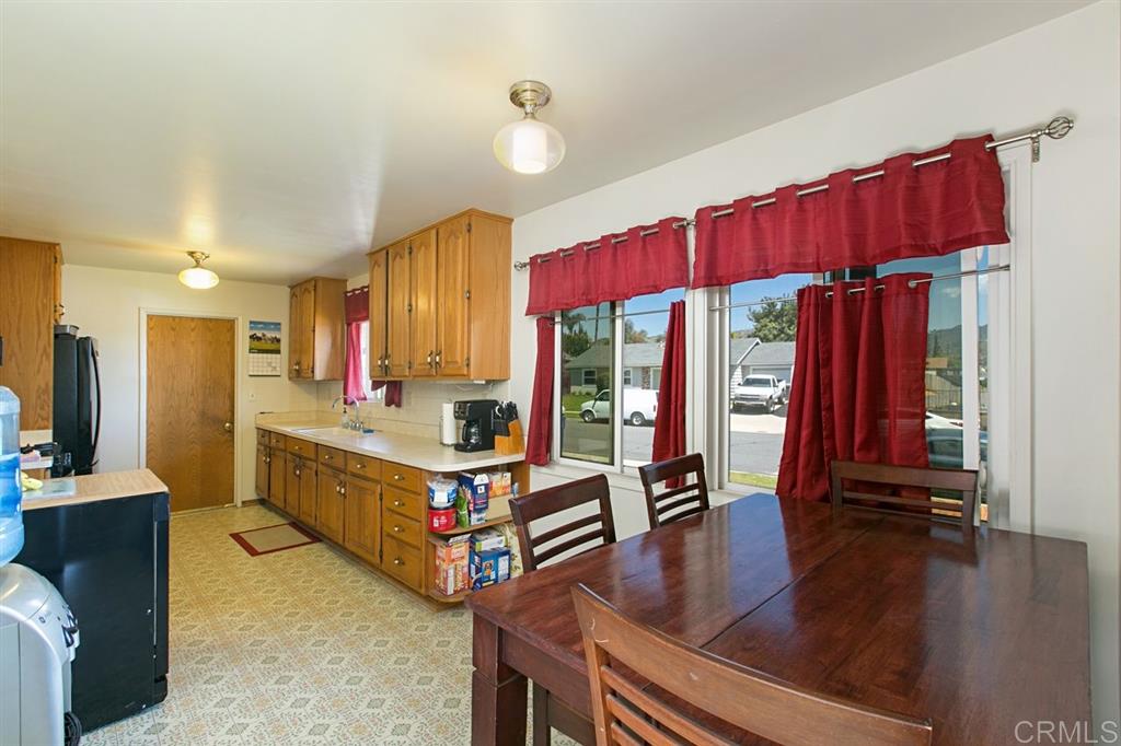 1408 Meadow Road El Cajon, CA 92021 - Photo 14 of 25 Gallery Image 14