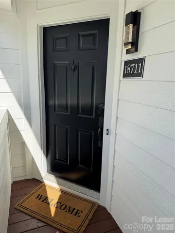 $2,150 | 18711 Vineyard Point Lane, Cornelius, NC 28031