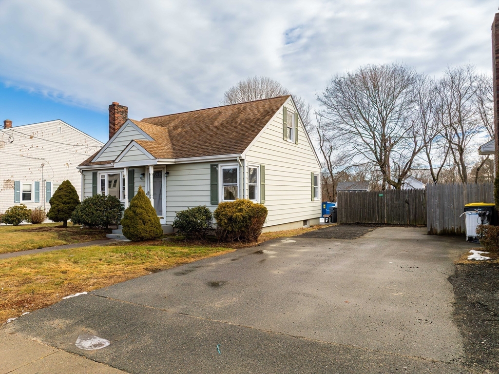 804 County Street, Unit 1 Somerset, MA 02726 - Photo 9 of 38