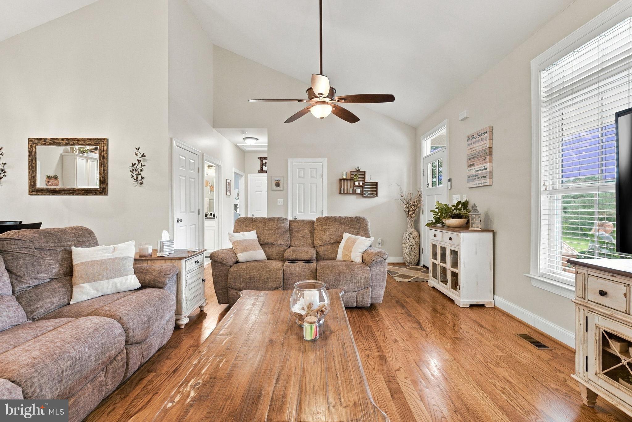 9813 Crest Hill Road Marshall, VA 20115 - Photo 11 of 113 Gallery Image 11