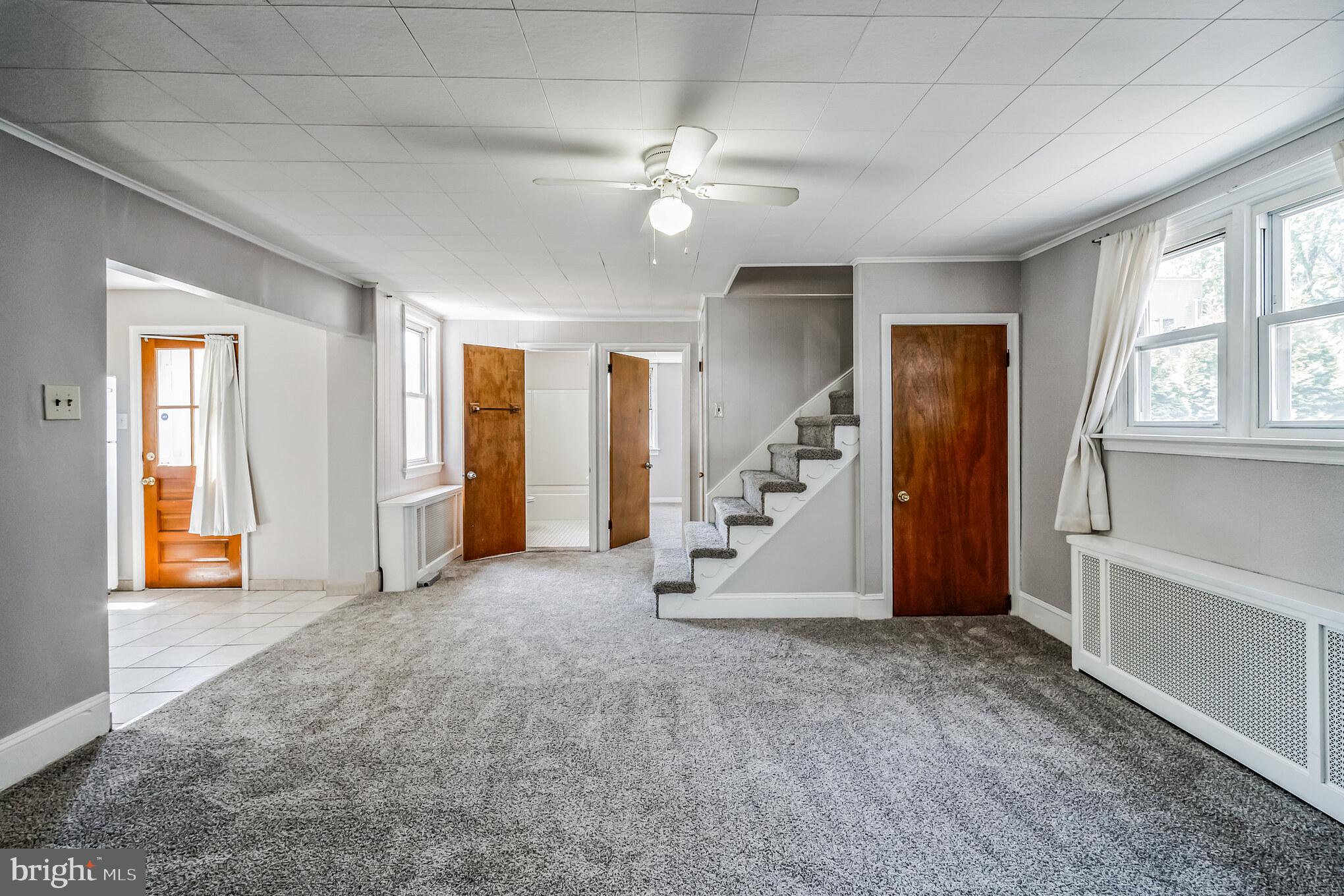 239 Lemonte Street Philadelphia, PA 19128 - Photo 11 of 27