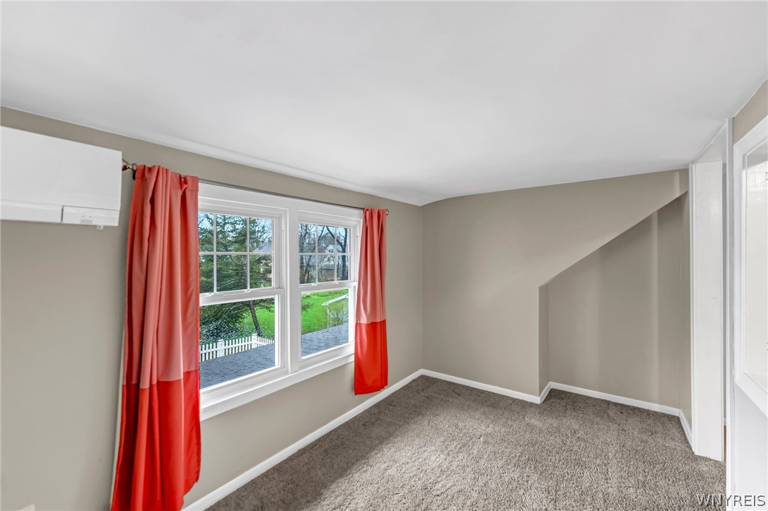 22 Hillside Drive Amherst, NY 14221 - Photo 24 of 35