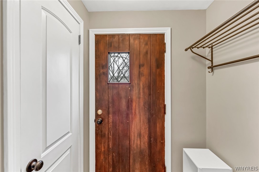 22 Hillside Drive Amherst, NY 14221 - Photo 3 of 35