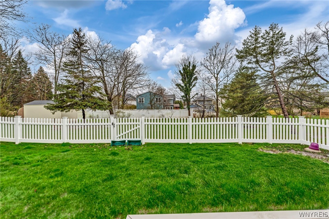 22 Hillside Drive Amherst, NY 14221 - Photo 33 of 35