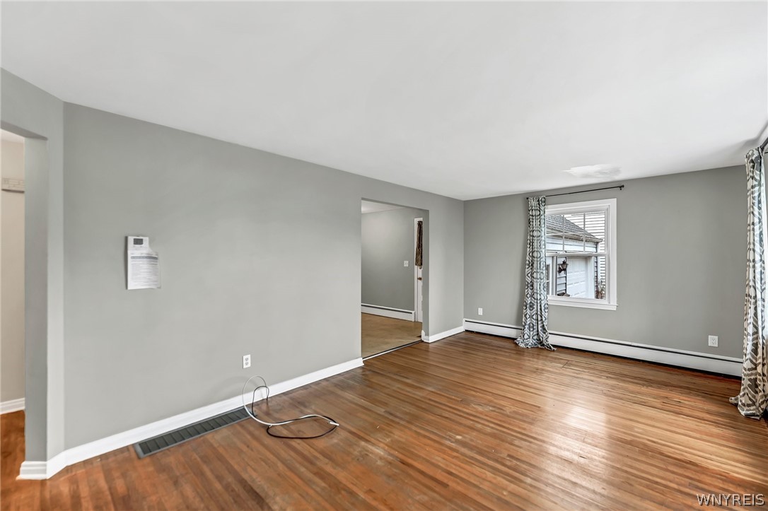 22 Hillside Drive Amherst, NY 14221 - Photo 8 of 35