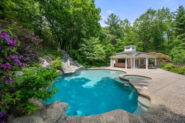 $5,950,000 | 5 Hamlins Crossing West, Dover, MA 02030