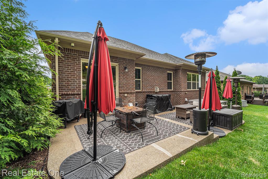 5524 Woodfall Road Clarkston, MI 48348 - Photo 39 of 53 Gallery Image 39