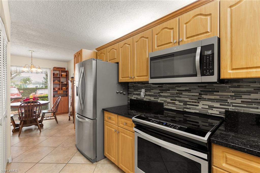 256 Pebble Beach Circle, Unit D103 Naples, FL 34113 - Photo 17 of 31 Gallery Image 17