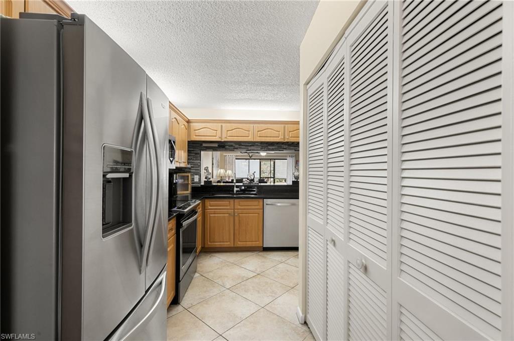 256 Pebble Beach Circle, Unit D103 Naples, FL 34113 - Photo 18 of 31 Gallery Image 18