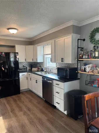 $208,000 | 318 South Breckenridge Avenue, Palmyra, MO 63461