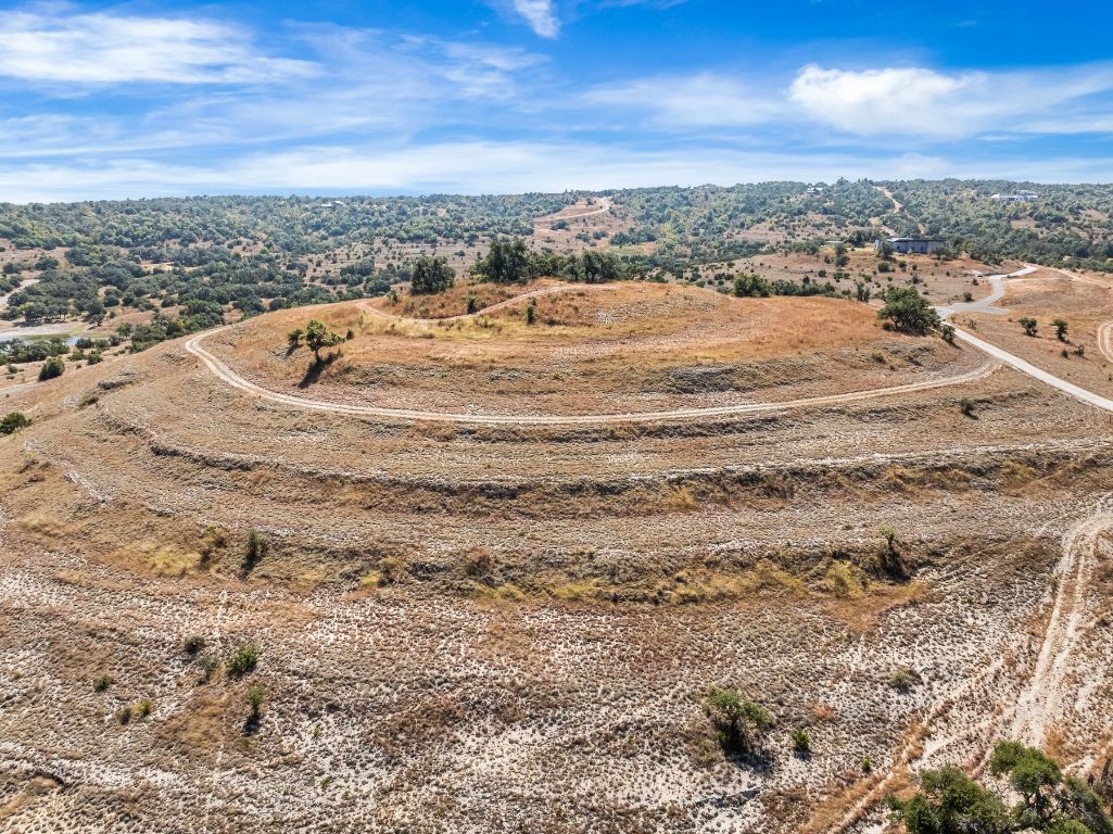 226 South Walnut Springs Road Johnson City, TX 78636 - Photo 3 of 26 a view of a sky from a terrace