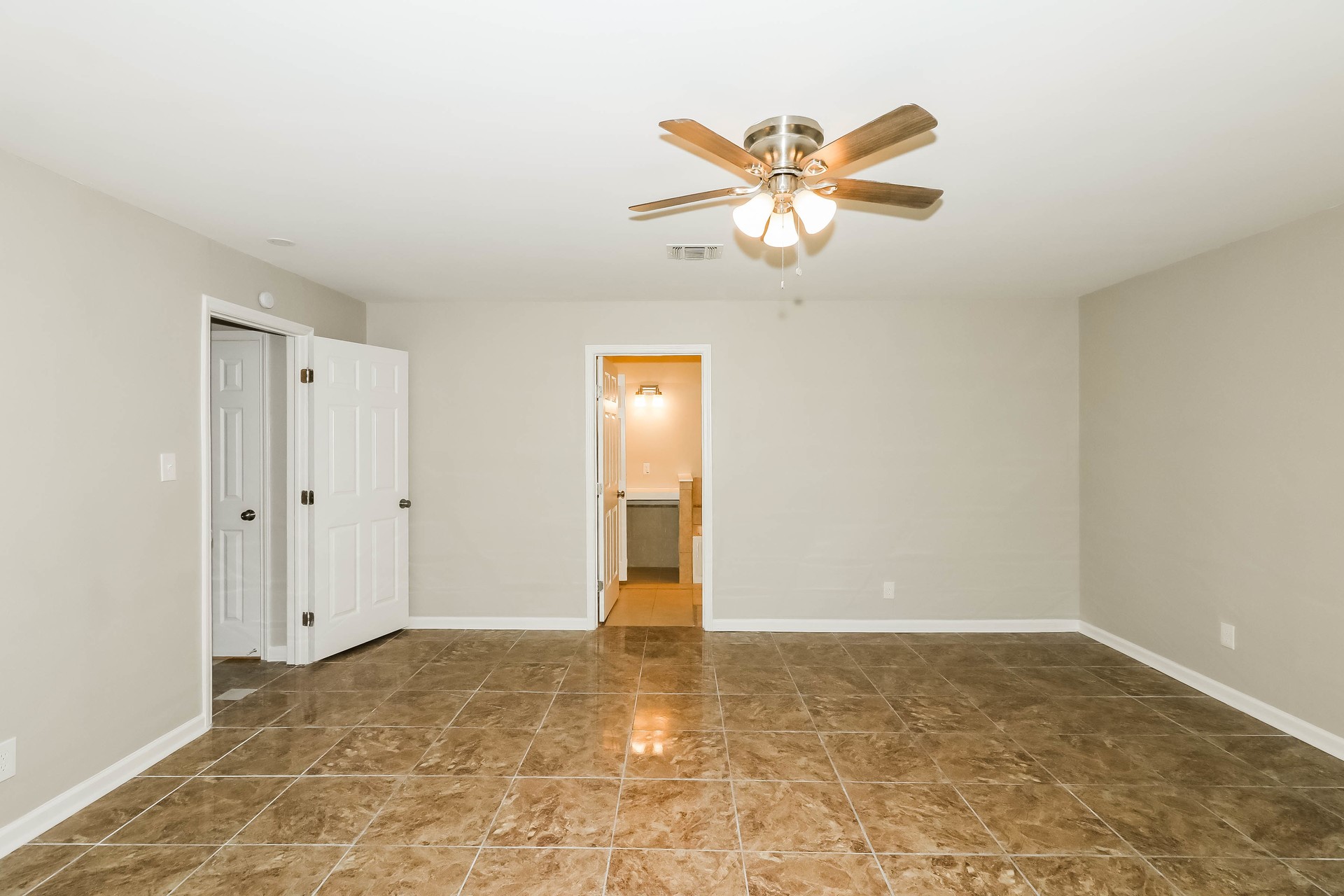 1506 Castlerock Road Houston, TX 77090 - Photo 8 of 23 a view of an empty room