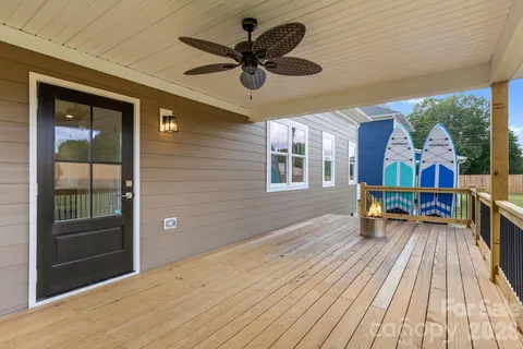 $650,000 | 8078 Blackwood Road, Denver, NC 28037