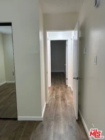 $5,985 | 36 Brooks Avenue, Unit D, Venice, CA 90291