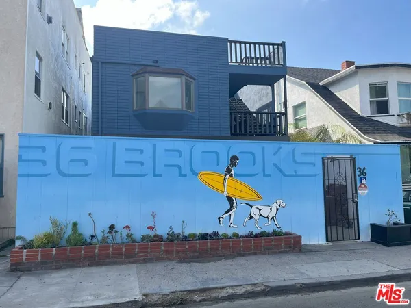 $5,985 | 36 Brooks Avenue, Unit D, Venice, CA 90291