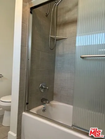 $5,985 | 36 Brooks Avenue, Unit D, Venice, CA 90291