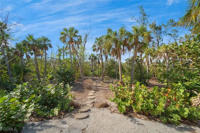 $950,000 | 4639 Brainard Bayou Road, Sanibel, FL 33957