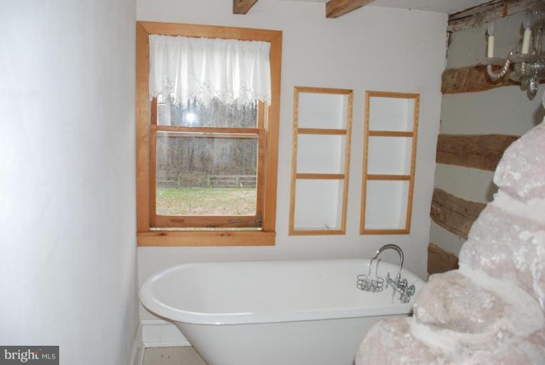 20501 Darnestown Road Dickerson, MD 20842 - Photo 22 of 25 Master Bath
