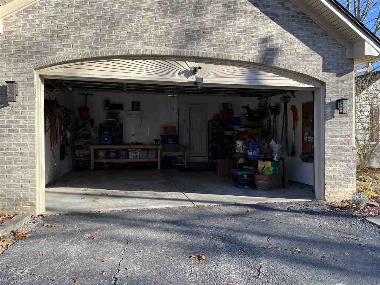 14421 Hess Road Holly, MI 48442 - Photo 8 of 36 50061388-7.JPG