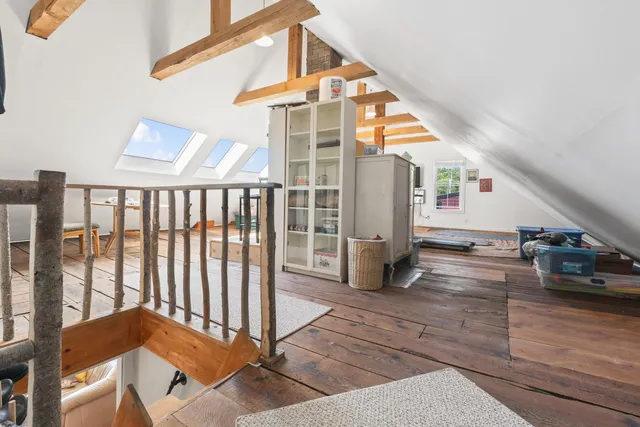 $575,000 | 14 Main Street, Mount Vernon, ME 04352