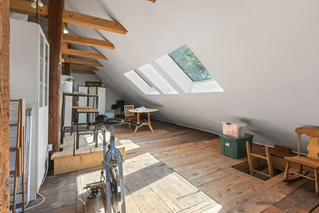 $575,000 | 14 Main Street, Mount Vernon, ME 04352