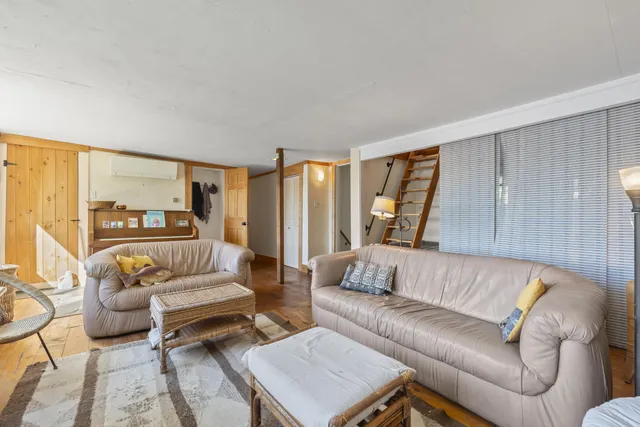 $575,000 | 14 Main Street, Mount Vernon, ME 04352