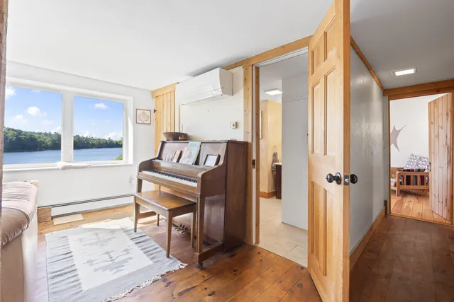 $575,000 | 14 Main Street, Mount Vernon, ME 04352