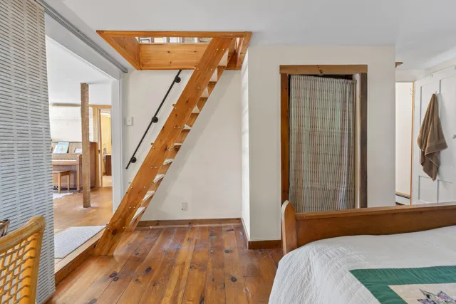 $575,000 | 14 Main Street, Mount Vernon, ME 04352