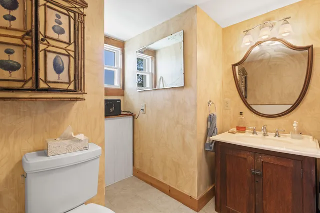 $575,000 | 14 Main Street, Mount Vernon, ME 04352