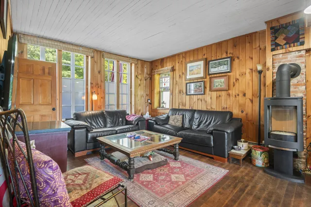 $575,000 | 14 Main Street, Mount Vernon, ME 04352