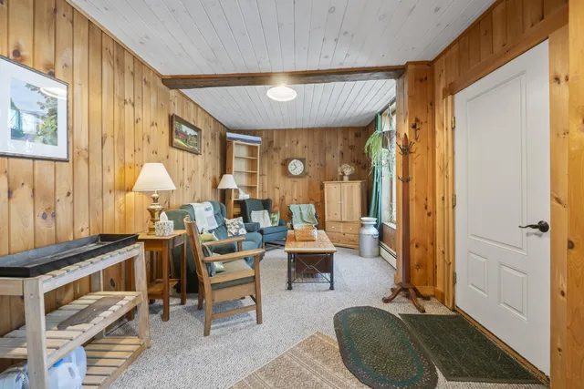 $575,000 | 14 Main Street, Mount Vernon, ME 04352