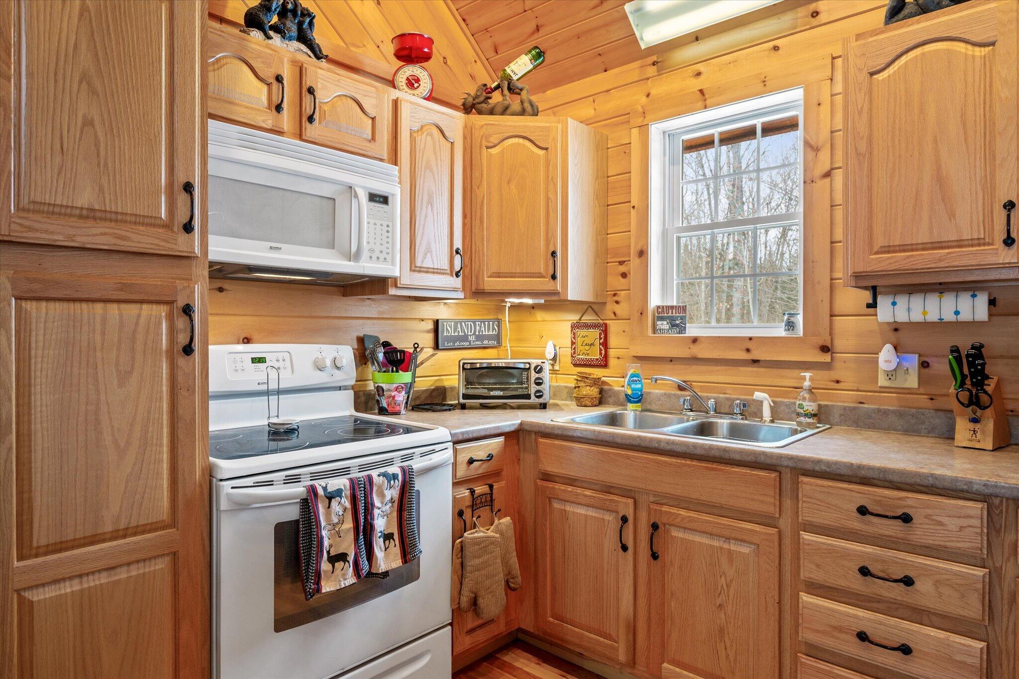 25 Wisdom Road Island Falls, ME 04747 - Photo 20 of 46 18-Kitchen