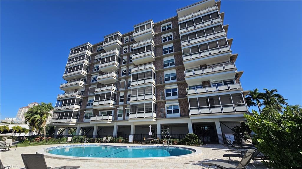 2350 West First Street, Unit 303 Fort Myers, FL 33901 - Photo 2 of 29