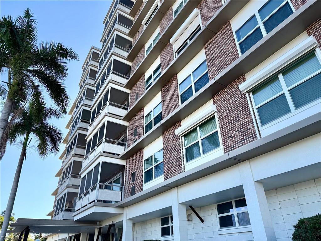 2350 West First Street, Unit 303 Fort Myers, FL 33901 - Photo 25 of 29