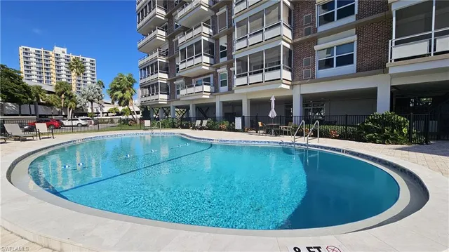 $118,900 | 2350 West First Street, Unit 303, Fort Myers, FL 33901