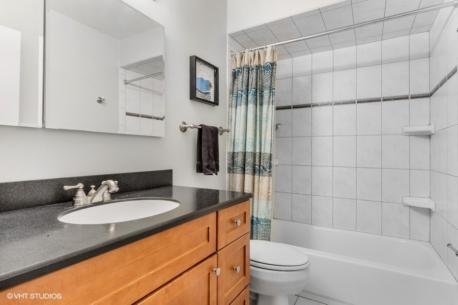 1355 Devonshire Road Buffalo Grove, IL 60089 - Photo 15 of 17