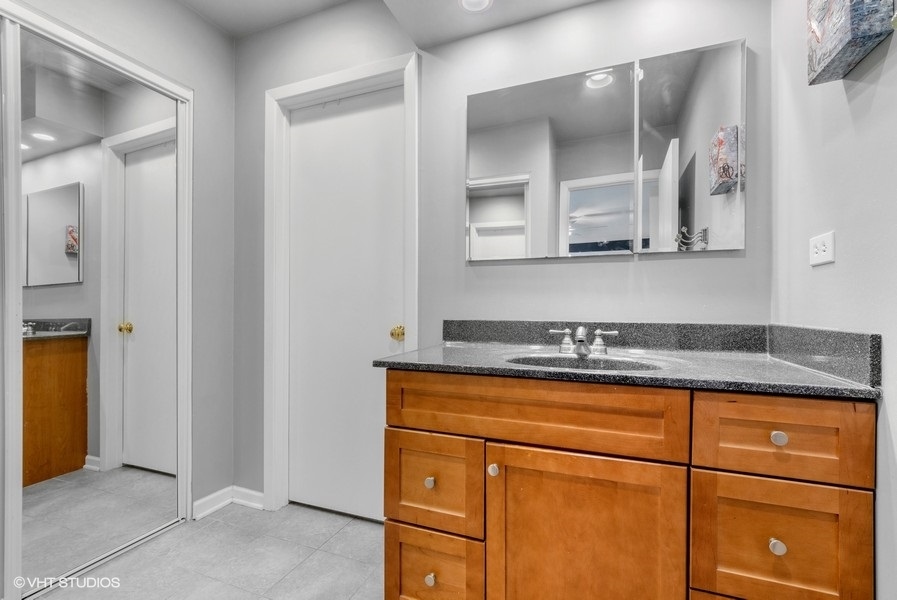 1355 Devonshire Road Buffalo Grove, IL 60089 - Photo 10 of 17