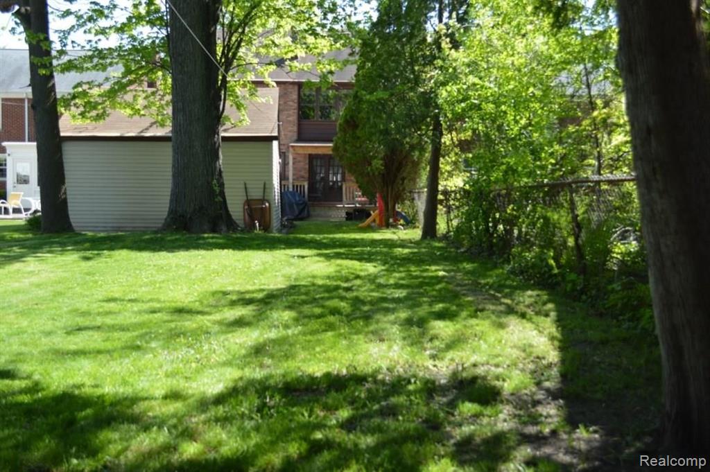 1684 Littlestone Road Grosse Pointe, MI 48236 - Photo 6 of 25