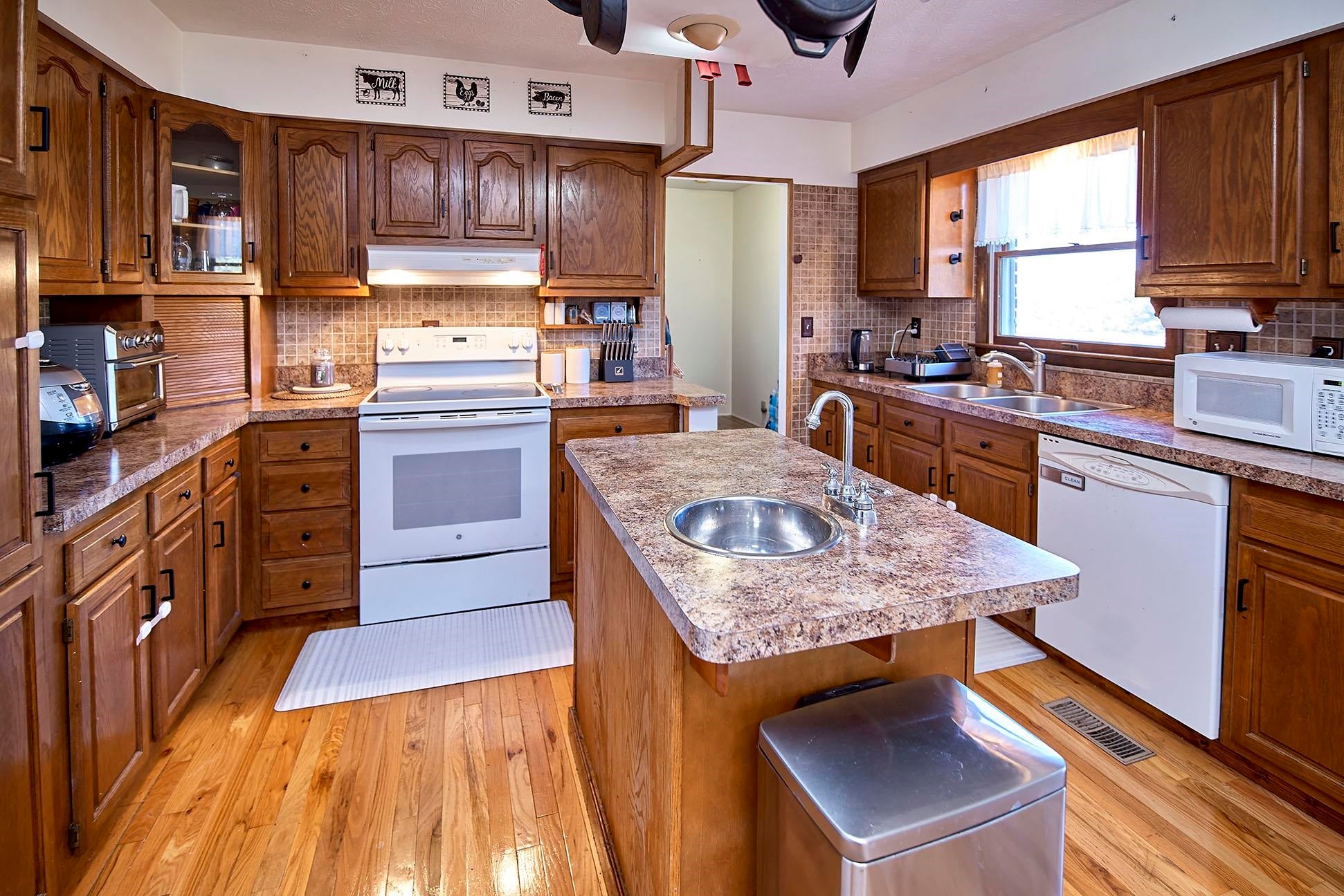 2599 Cross Crk Road Buffalo, WV 25033 - Photo 8 of 32 Gallery Image 8