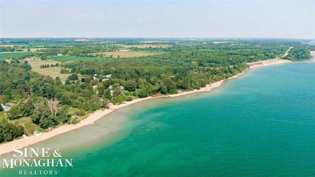 2427 Lakeshore Road Applegate, MI 48401 - Photo 51 of 55