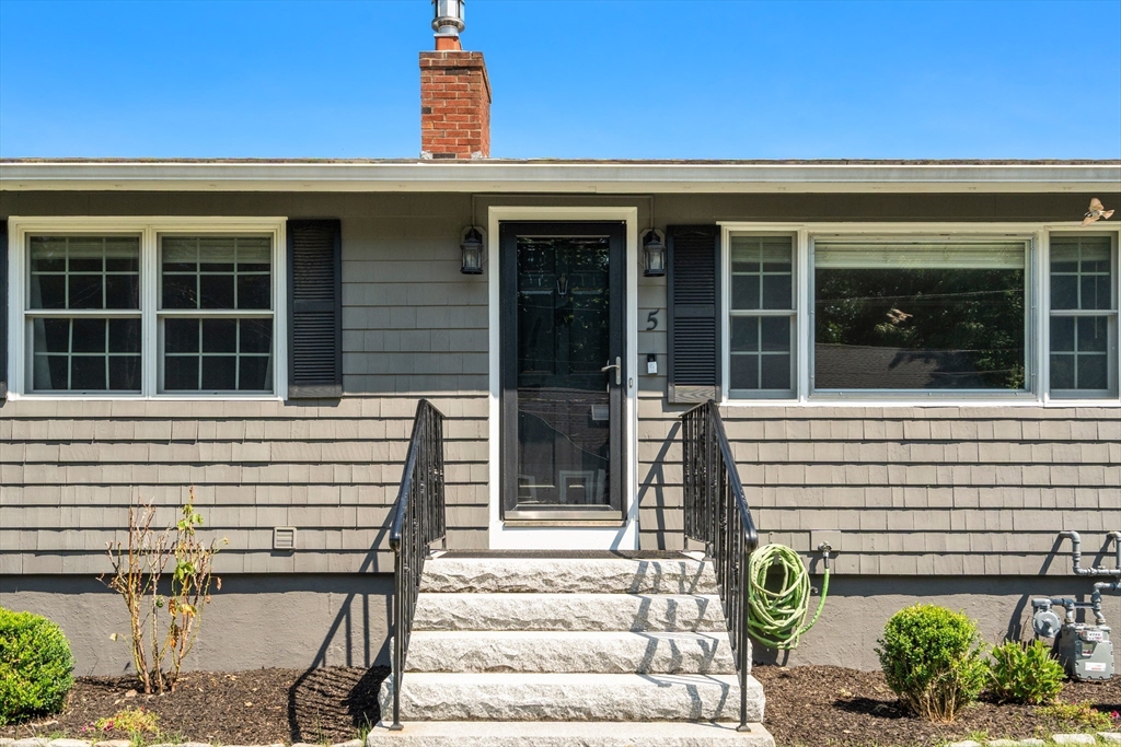 5 Adeline Road Beverly, MA 01915 - Photo 3 of 35