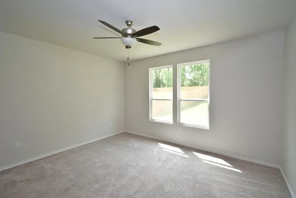 $1,900 | 200 Blue Bird Lane, Mineola, TX 75773