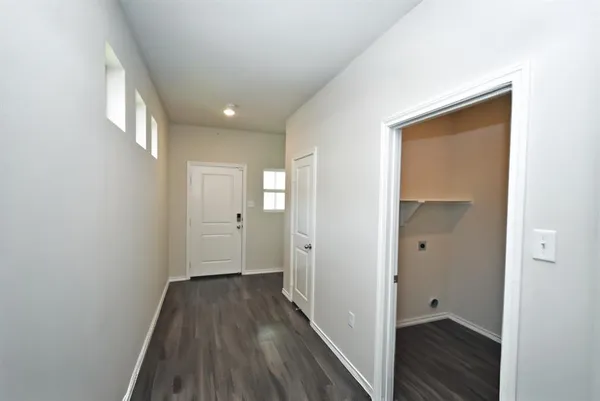 $1,900 | 200 Blue Bird Lane, Mineola, TX 75773